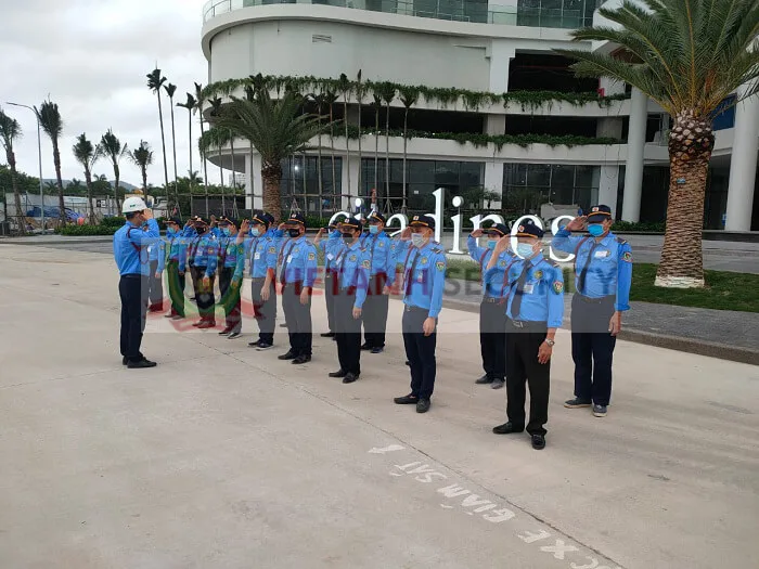 Nhân viên bảo vệ Việt Anh được triển khai nhiệm vụ trước khi thực hiện Nhân viên bảo vệ Việt Anh được triển khai nhiệm vụ trước khi thực hiện