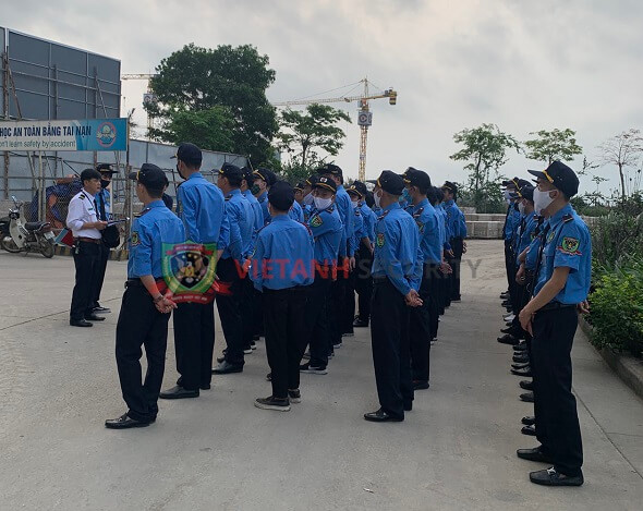 Công ty bảo vệ Việt Anh giao nhiệm vụ