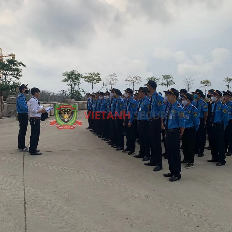 Phố biến nhiệm vụ trước khi thực hiện công tác bảo vệ tại Harbor Hạ Long Phố biến nhiệm vụ trước khi thực hiện công tác bảo vệ tại Harbor Hạ Long