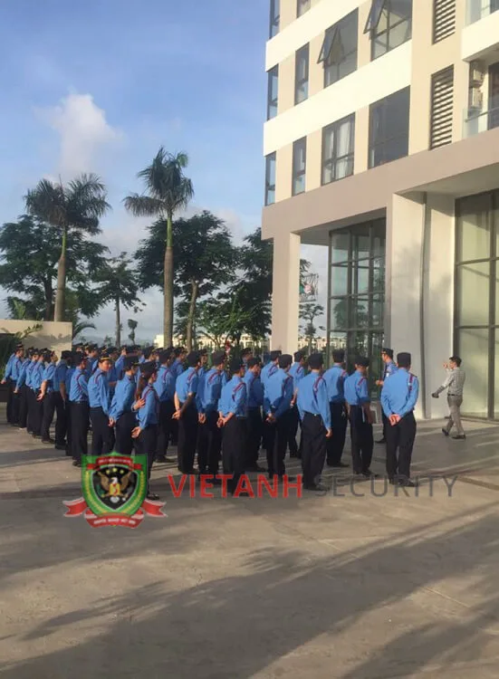 Hình ảnh của nhân viên bảo vệ Việt Anh Hình ảnh của nhân viên bảo vệ Việt Anh