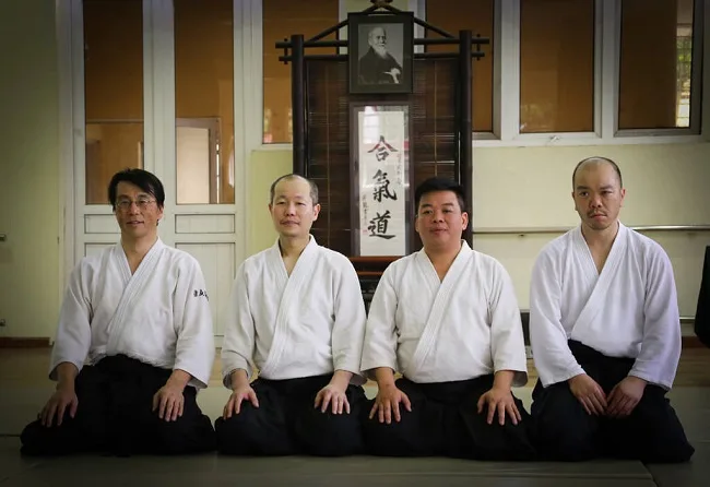 Đồng phục của võ Aikido Đồng phục Aikido