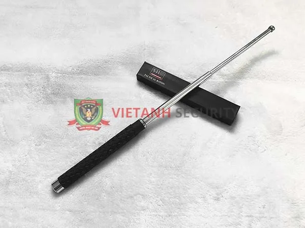 Mọi người nên mang theo một số đồ dùng tự vệ khi ra ngoài