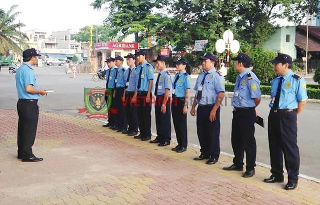 Tuyển dụng bảo vệ nên thông qua nhiều kênh truyền thông khác nhau