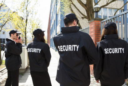 nên thuê công ty bảo vệ