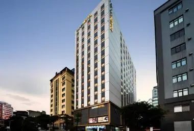 khách sạn Super Hotel