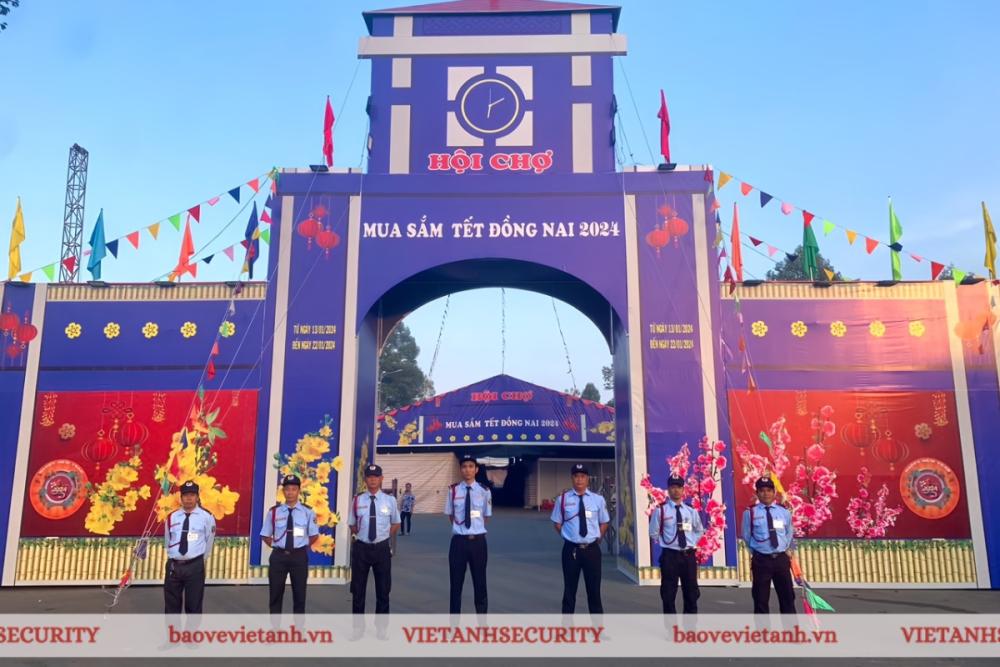 Vai trò và trách nhiệm của nhân viên bảo vệ ngày tết Vai trò và trách nhiệm của nhân viên bảo vệ ngày tết