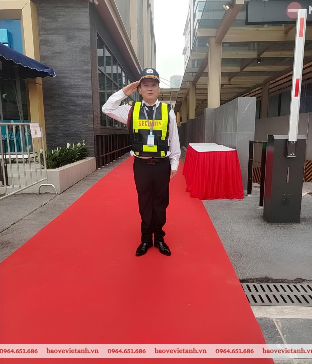 Lực lượng bảo vệ của Việt Anh tại khách sạn Super Hotel 1 Lực lượng bảo vệ của Việt Anh tại khách sạn Super Hotel 1