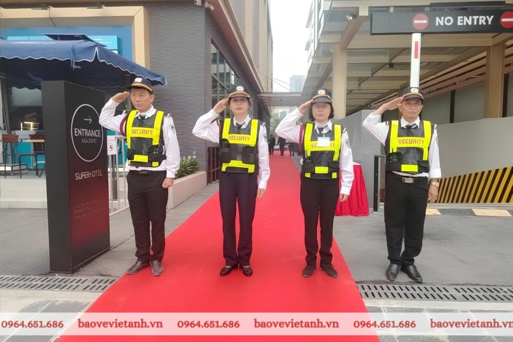 Lực lượng bảo vệ của Việt Anh tại khách sạn Super Hotel Lực lượng bảo vệ của Việt Anh tại khách sạn Super Hotel